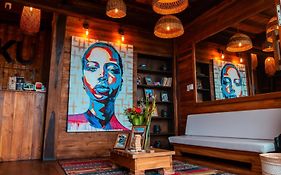 Yaku Hostel